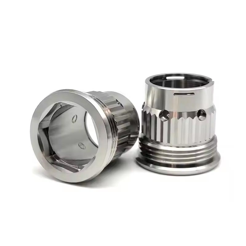 Cosa rende la lavorazione CNC personalizzata il futuro della produzione di precisione?